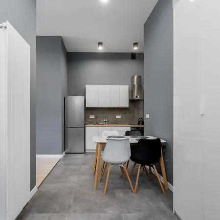 Starowislna 51 By Bookinghost Krakau