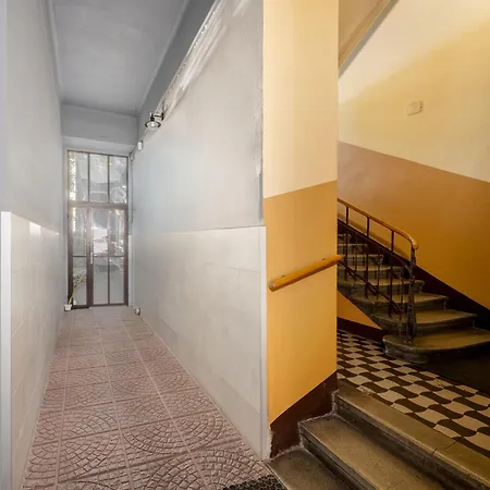 Starowislna 51 By Bookinghost